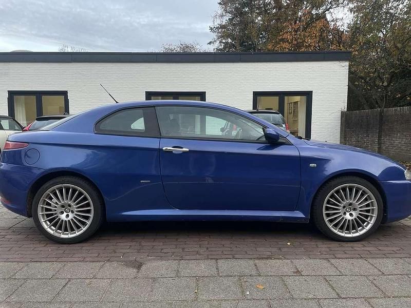 Occasion Alfa Romeo GT Distinctive 241 PK (177 kW) 2004 Blauw Coupé