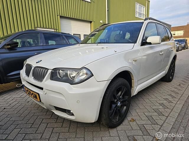Wit Gebruikt 2009 BMW X3 Executive SUV | € 2.999 - Afbeelding 1/4