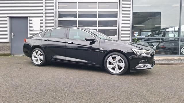 Occasion Opel Insignia Innovation 165 PK (121 kW) 2018 Zwart Hatchback