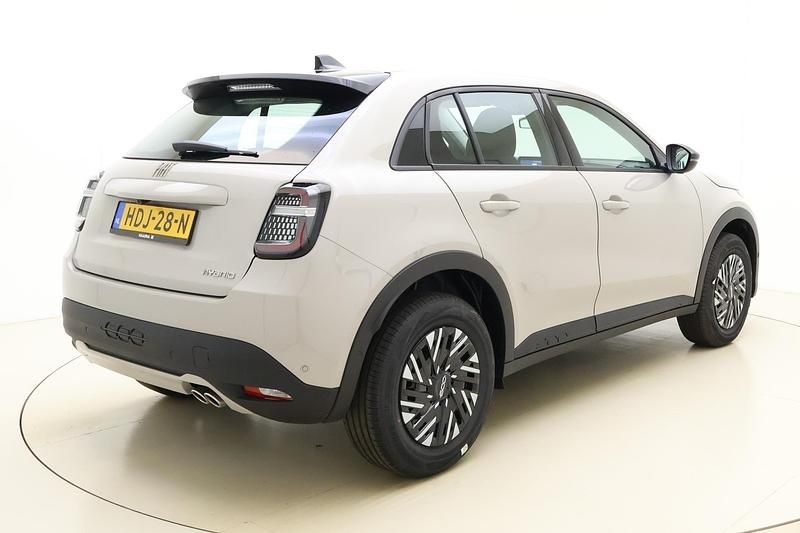 Occasion Fiat 600 Urban 145 PK (106 kW) 2025 Grijs, metallic lak SUV