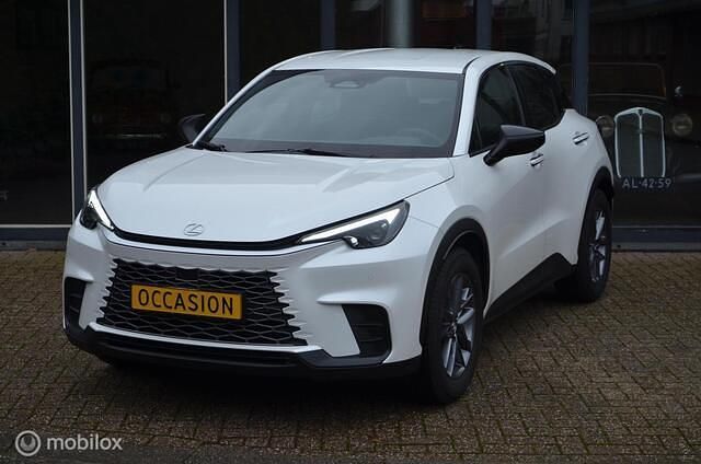 Occasion Lexus LBX Business Edition 136 PK (100 kW) 2025 Wit SUV