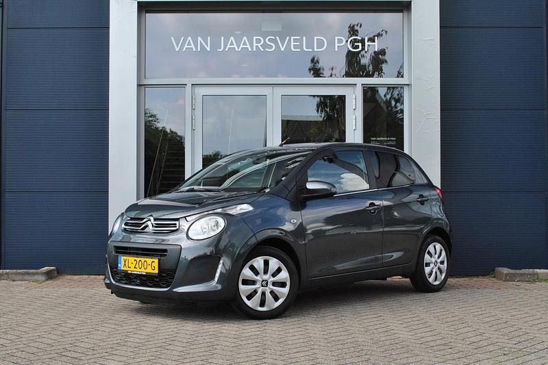 Grijs Gebruikt 2019 Citroën C1 Feel Hatchback | € 8.900 (Eerlijke prijs) - Afbeelding 1/4