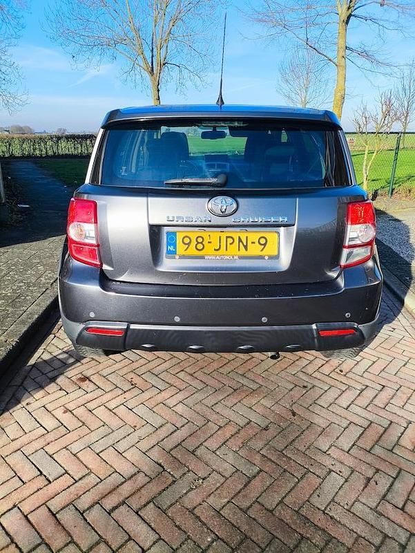 Occasion Toyota Urban Cruiser 2009 Grijs (metallic) Hatchback
