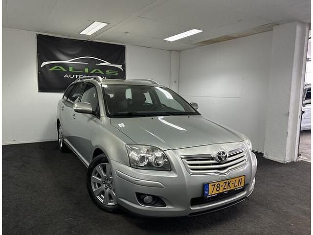 Groen Gebruikt 2008 Toyota Avensis Business Edition Stationwagen | € 4.495 (Iets duurder) - Afbeelding 1/4