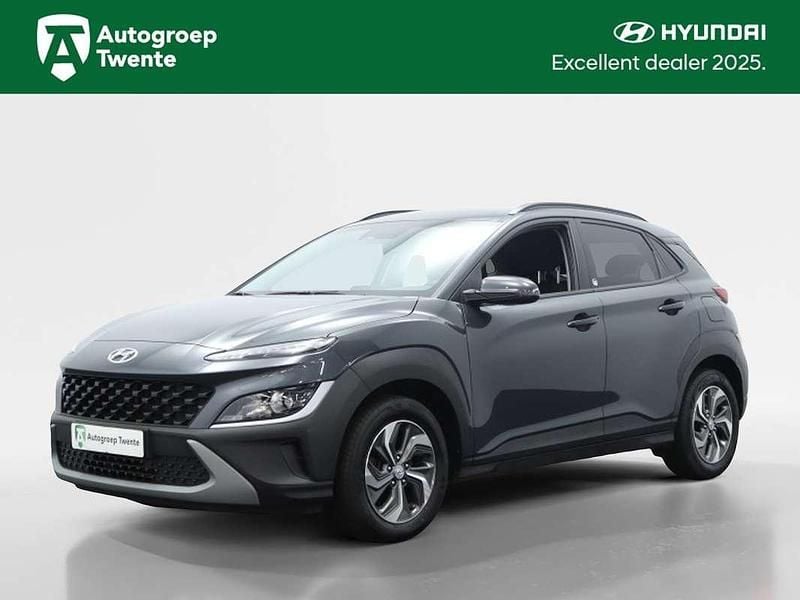 Grijs, metallic lak Gebruikt 2022 Hyundai Kona Comfort SUV | € 20.450 (Goede deal) - Afbeelding 1/4