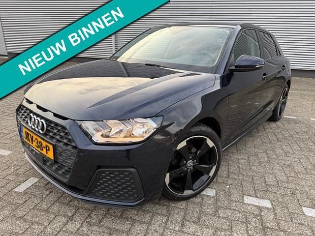 Blauw Gebruikt 2021 Audi A1 Proline Hatchback | € 21.888 (Eerlijke prijs) - Afbeelding 1/4