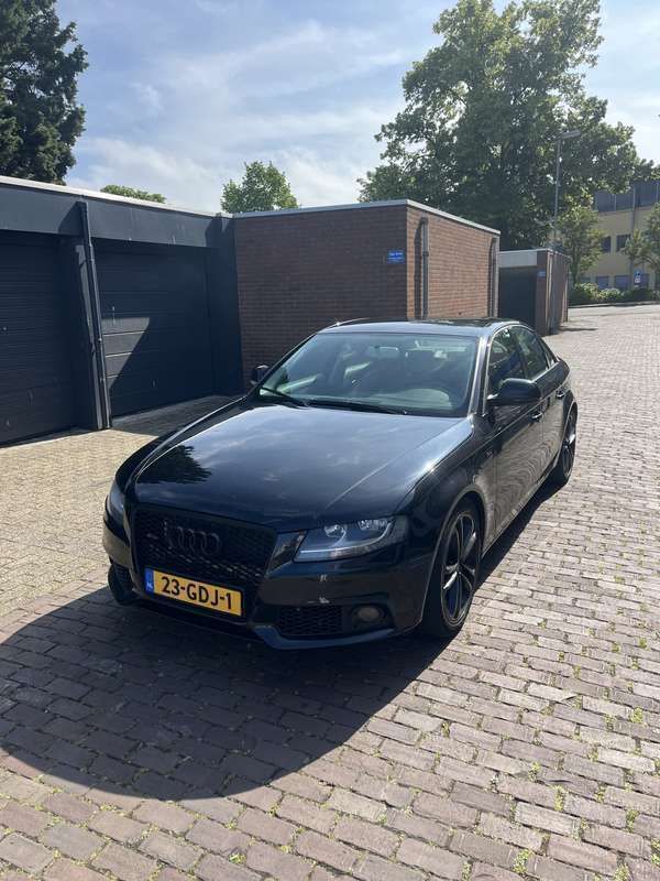 Zwart Gebruikt 2008 Audi A4 Attraction Sedan | € 4.999 (Duur) - Afbeelding 1/4