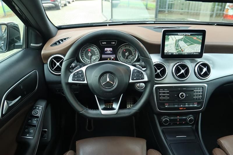 Occasion Mercedes GLA200 Prestige 157 PK (115 kW) 2016 Zwart SUV