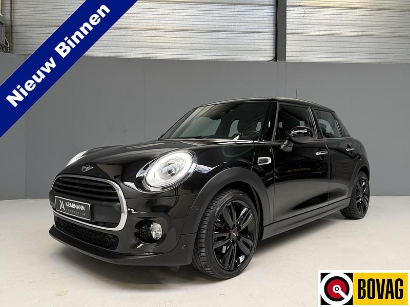Zwart Gebruikt 2017 Mini ONE Chili Hatchback | € 18.998 (Duur) - Afbeelding 1/4