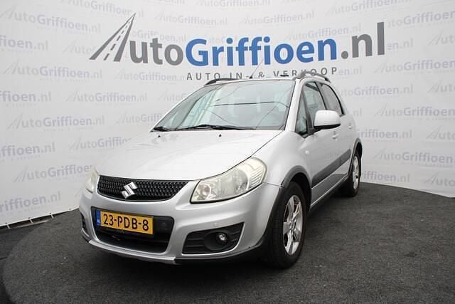 Grijs Gebruikt 2011 Suzuki SX4 Exclusive MPV | € 5.750 (Eerlijke prijs) - Afbeelding 1/4