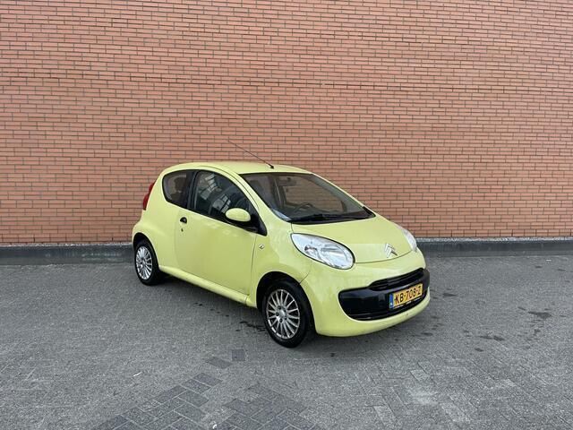 Occasion Citroën C1 68 PK (50 kW) 2006 Geel Hatchback