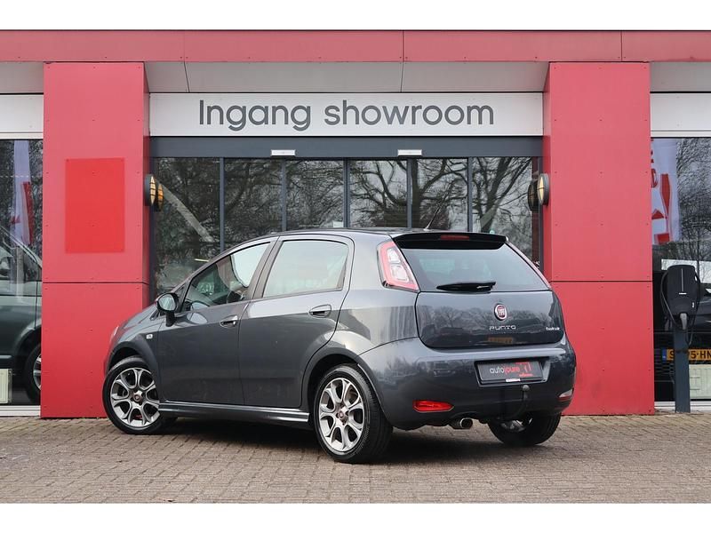 Occasion Fiat Punto Lounge 101 PK (74 kW) 2015 Grijs Hatchback
