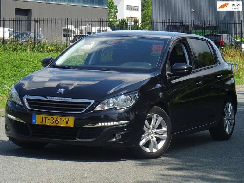 Zwart Gebruikt 2016 Peugeot 308 Hatchback | € 6.999 (Goede deal) - Afbeelding 1/4
