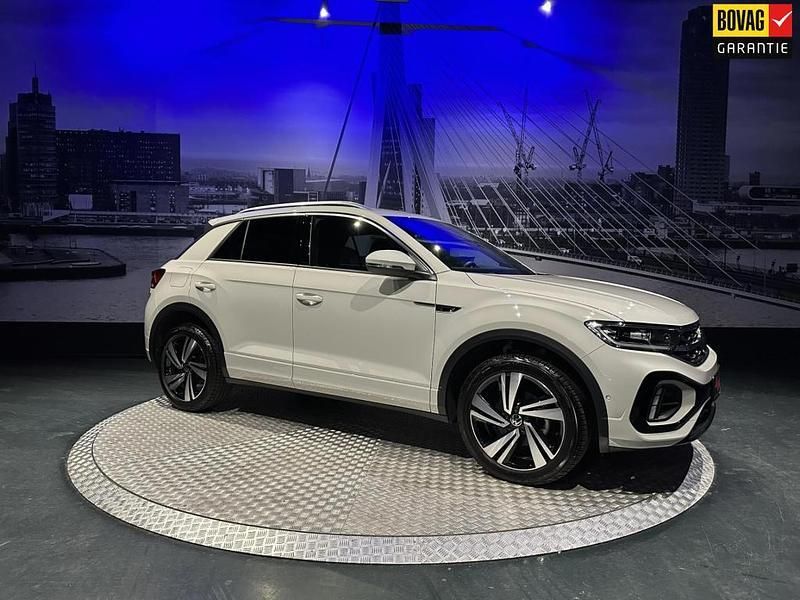 Suv Gebruikt 2024 VW T-Roc R-line Edition SUV | € 37.950 (Iets duurder) - Afbeelding 1/4