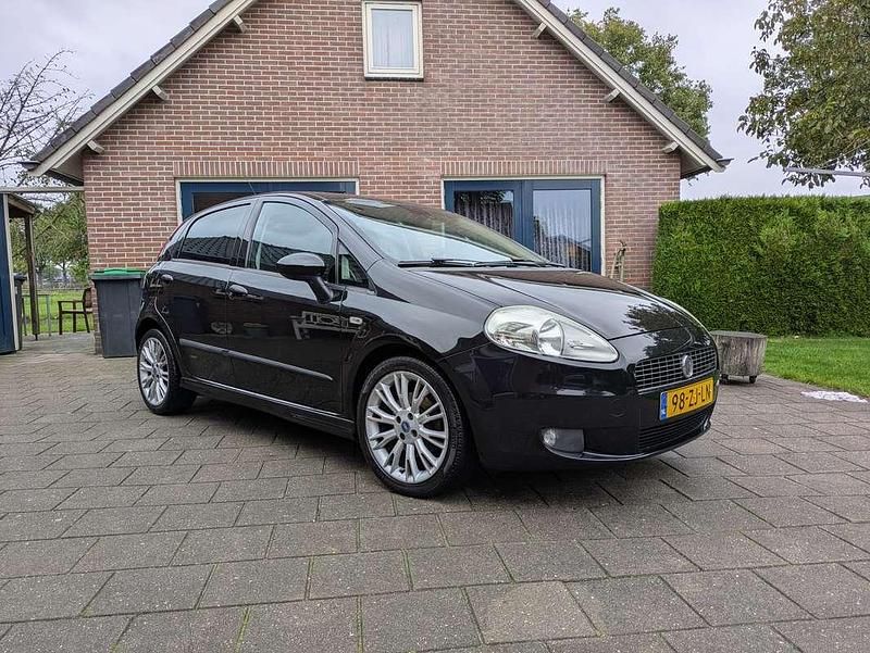 Zwart Gebruikt 2008 Fiat Punto Sport Hatchback | € 5.175 (Duur) - Afbeelding 1/4