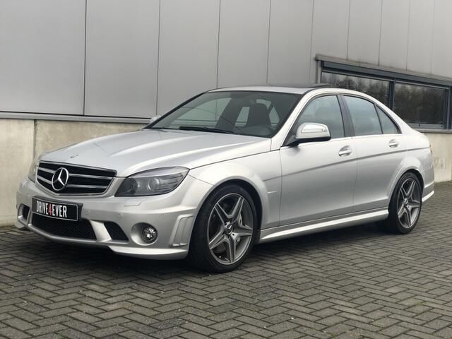 Grijs, metallic lak Gebruikt 2008 Mercedes C63 AMG AMG Sedan | € 49.995 - Afbeelding 1/4