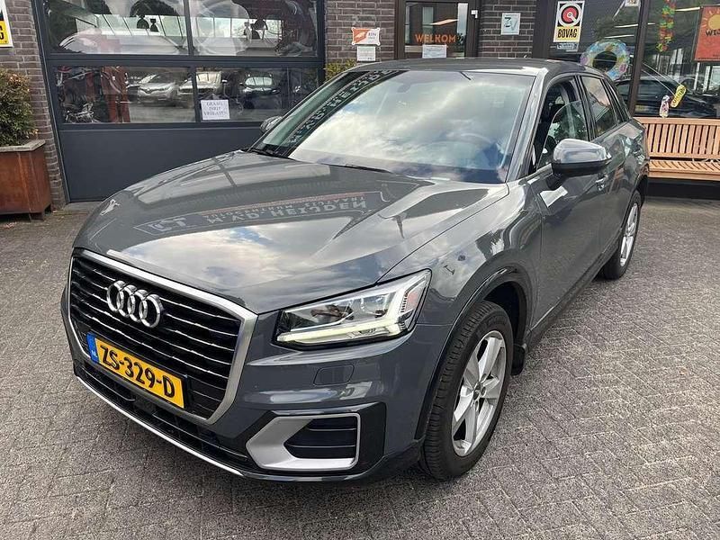 Grijs Gebruikt 2018 Audi Q2 SUV | € 23.450 (Eerlijke prijs) - Afbeelding 1/4