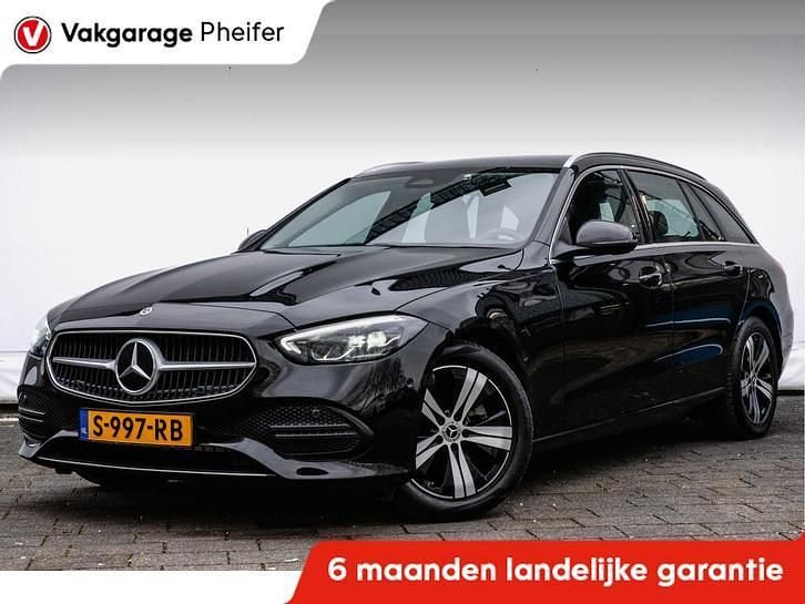 Gebruikt 2023 Mercedes 180 Luxury Sedan | € 31.940 (Super prijs) - Afbeelding 1/4