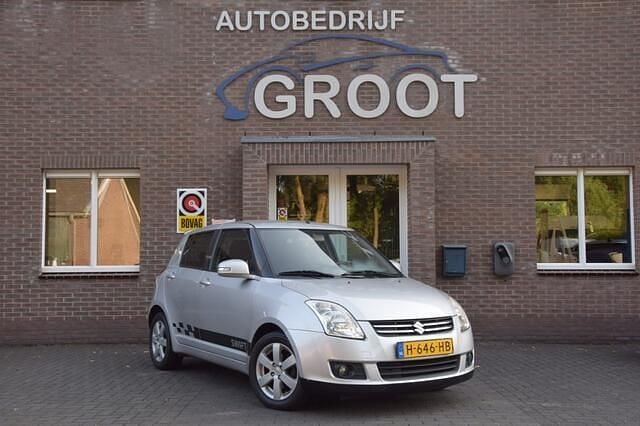 Grijs Gebruikt 2011 Suzuki Swift Hatchback | € 3.950 (Super prijs) - Afbeelding 1/4