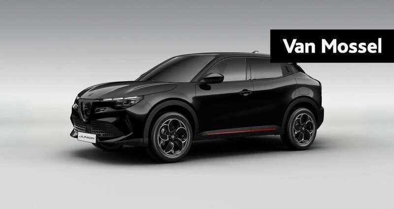 Zwart Nieuw 2024 Alfa Romeo Junior Edizione Speciale SUV | € 41.914 (Eerlijke prijs) - Afbeelding 1/4