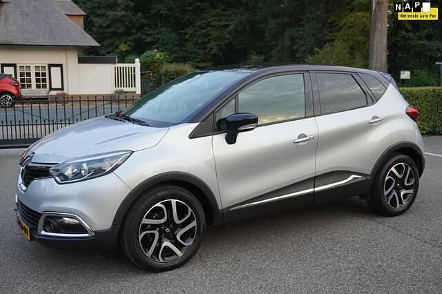 Grijs Gebruikt 2015 Renault Captur Dynamique SUV | € 11.400 (Eerlijke prijs) - Afbeelding 1/4