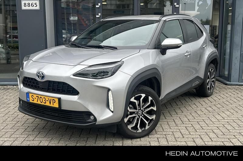 Grijs Gebruikt 2023 Toyota Yaris Cross SUV | € 25.695 (Goede deal) - Afbeelding 1/4