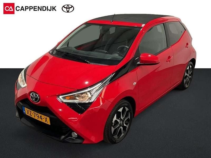 Occasion Toyota Aygo 72 PK (52 kW) 2019 Rood Hatchback