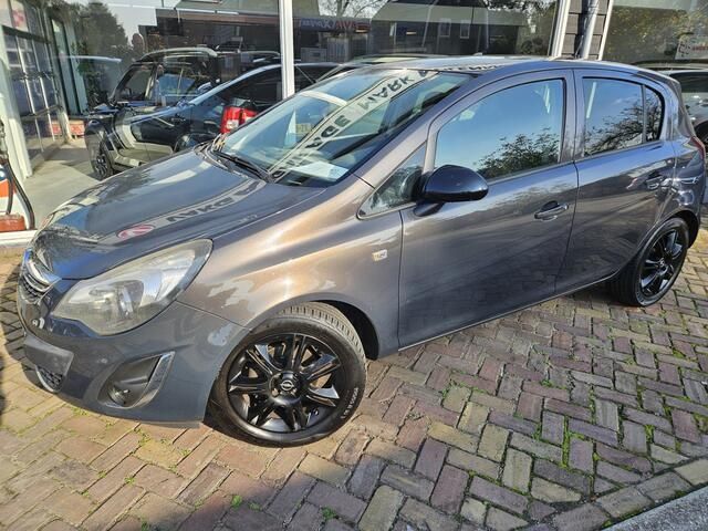 Occasion Opel Corsa Design Edition 101 PK (74 kW) 2014 Grijs Hatchback