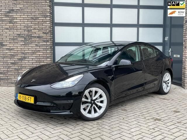 Zwart Gebruikt 2020 Tesla Model 3 Long Range Sedan | € 23.300 (Eerlijke prijs) - Afbeelding 1/4