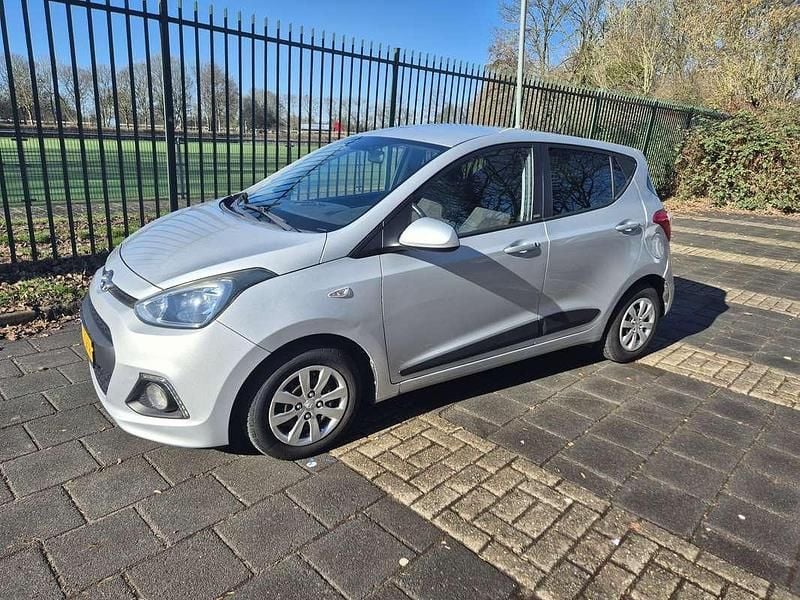 Occasion Hyundai i10 GO! 65 PK (47 kW) 2016 Grijs Hatchback