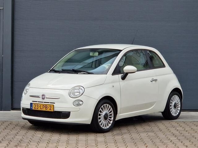 Wit Gebruikt 2010 Fiat 500 Pop Hatchback | € 4.498 (Eerlijke prijs) - Afbeelding 1/4