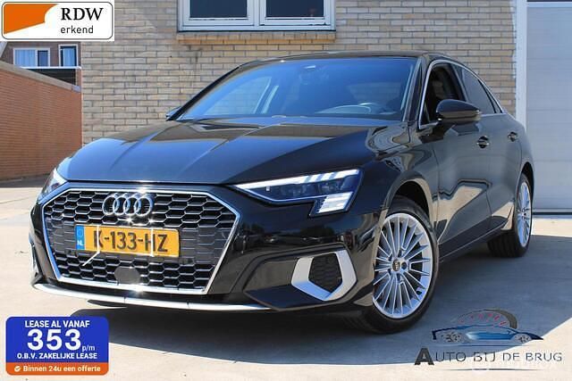 Zwart Gebruikt 2021 Audi A3 Business Sedan | € 26.370 (Eerlijke prijs) - Afbeelding 1/4