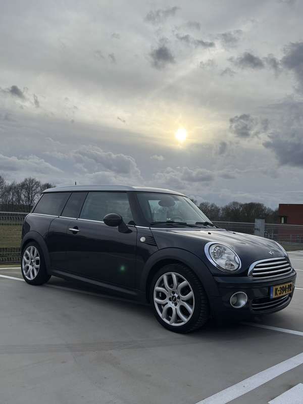 Zwart Gebruikt 2008 Mini Cooper Clubman Stationwagen | € 4.950 (Eerlijke prijs) - Afbeelding 1/4