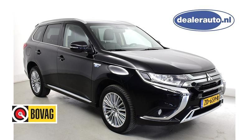 Zwart Gebruikt 2019 Mitsubishi Outlander P-HEV SUV | € 19.950 (Super prijs) - Afbeelding 1/4