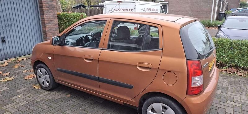 Oranje Gebruikt 2005 Kia Picanto Hatchback | € 1.150 (Eerlijke prijs) - Afbeelding 1/4