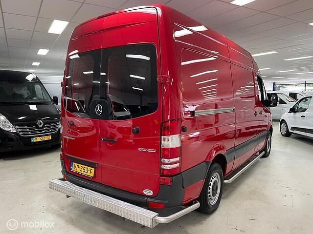 Occasion Mercedes Sprinter 95 PK (69 kW) 2015 Rood Van