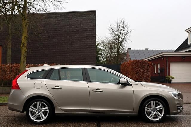 Occasion Volvo V60 215 PK (158 kW) 2013 Grijs Stationwagen