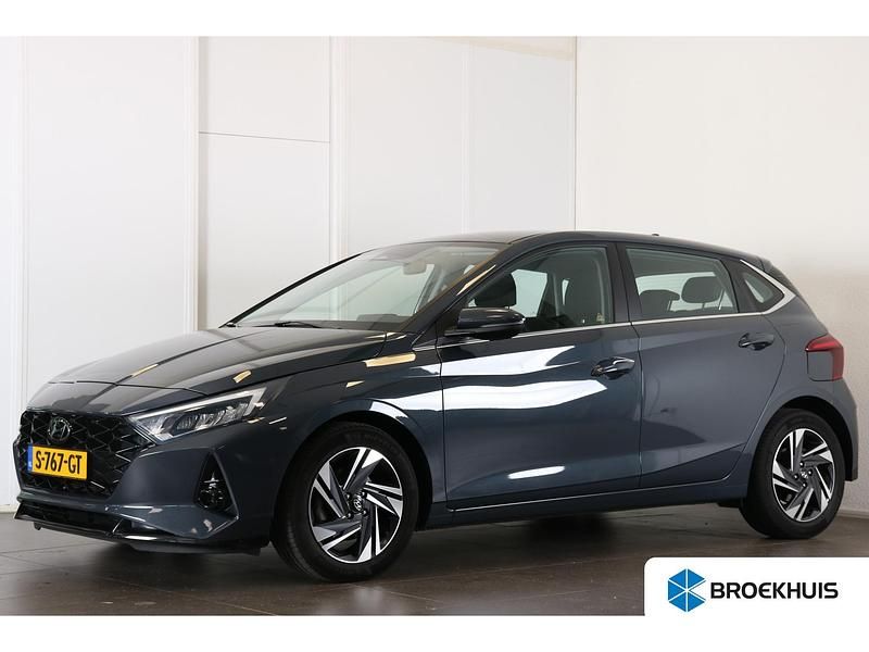 Grijs Gebruikt 2021 Hyundai i20 Comfort Hatchback | € 17.800 (Eerlijke prijs) - Afbeelding 1/4
