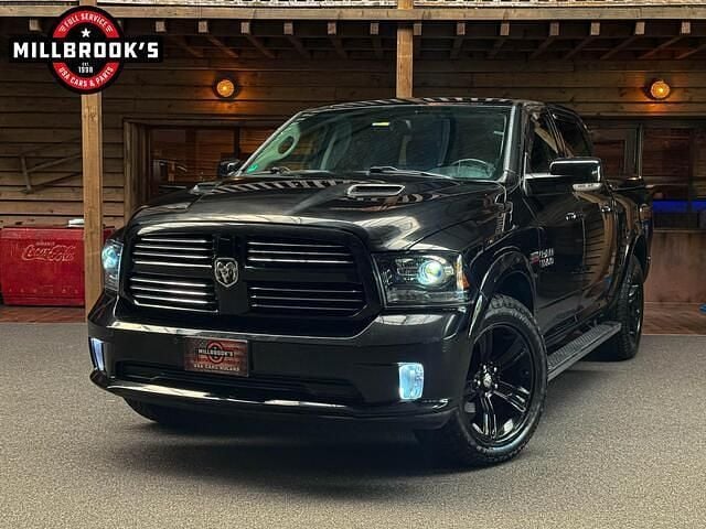 Zwart Gebruikt 2017 Dodge Ram Pickup | € 34.950 (Iets duurder) - Afbeelding 1/4