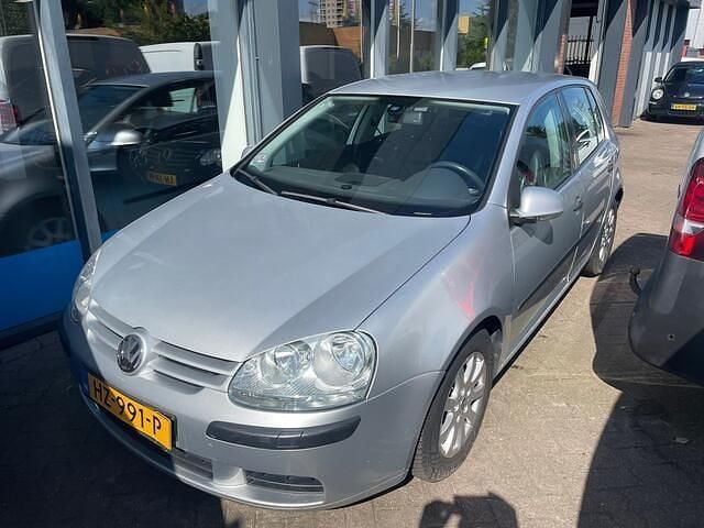 Grijs Gebruikt 2004 VW Golf IV Comfortline Hatchback | € 2.950 (Eerlijke prijs) - Afbeelding 1/4