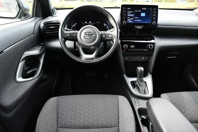 Occasion Toyota Yaris Cross Limited 80 PK (58 kW) 2024 Grijs SUV