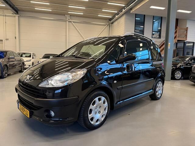 Occasion Peugeot 1007 73 PK (53 kW) 2005 Zwart MPV