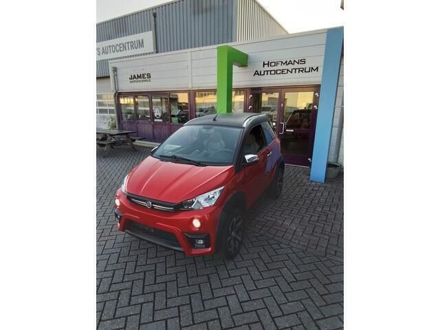 Rood Gebruikt 2021 Aixam Crossline Hatchback | € 12.499 - Afbeelding 1/4