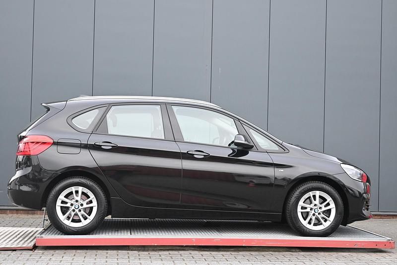 Occasion BMW 218 Executive 142 PK (104 kW) 2018 Zwart Stationwagen