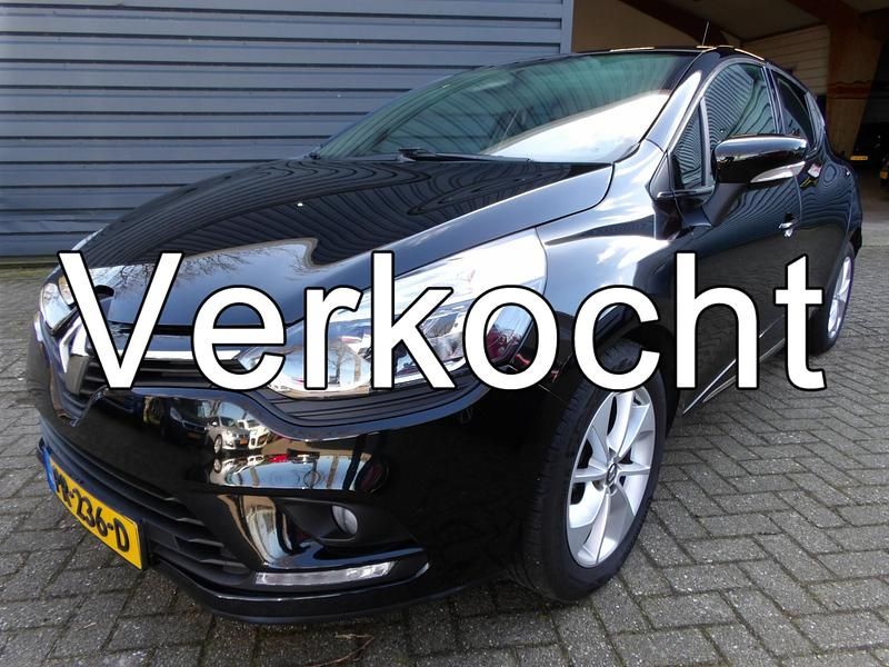 Zwart Gebruikt 2017 Renault Clio IV LIMITED Hatchback | € 7.450 (Eerlijke prijs) - Afbeelding 1/4
