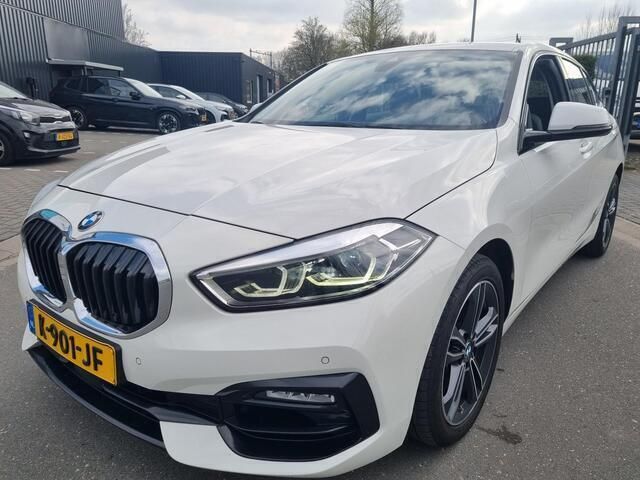 Occasion BMW 116 Executive 109 PK (80 kW) 2021 Wit Hatchback