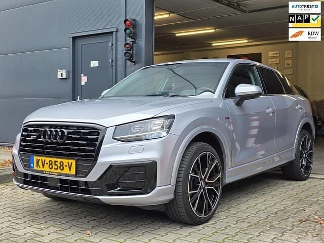 Grijs Gebruikt 2016 Audi Q2 S-Line SUV | € 16.440 (Eerlijke prijs) - Afbeelding 1/4
