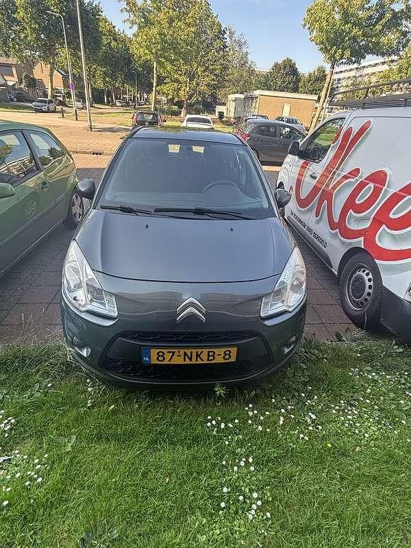 Grijs Gebruikt 2010 Citroën C3 Hatchback | € 1.750 (Goede deal) - Afbeelding 1/4