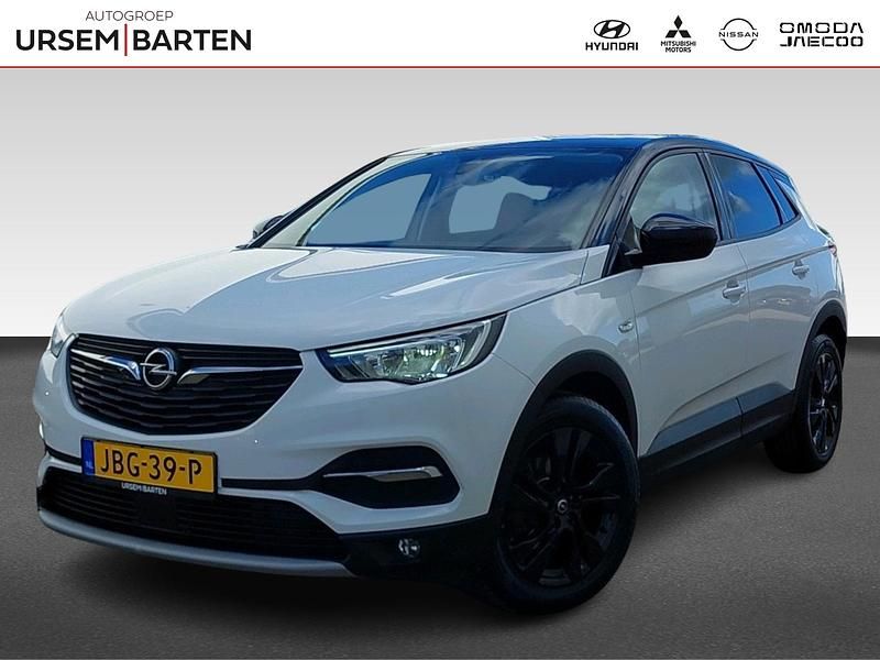 Wit, metallic lak Occasion 2021 Opel Grandland X Innovation SUV | € 18.430 (Goede deal) - Afbeelding 1/4