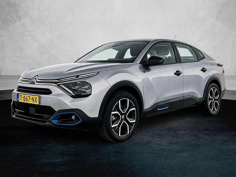 Grijs Occasion 2023 Citroën e-C4 Feel Sedan | € 19.928 (Eerlijke prijs) - Afbeelding 1/1